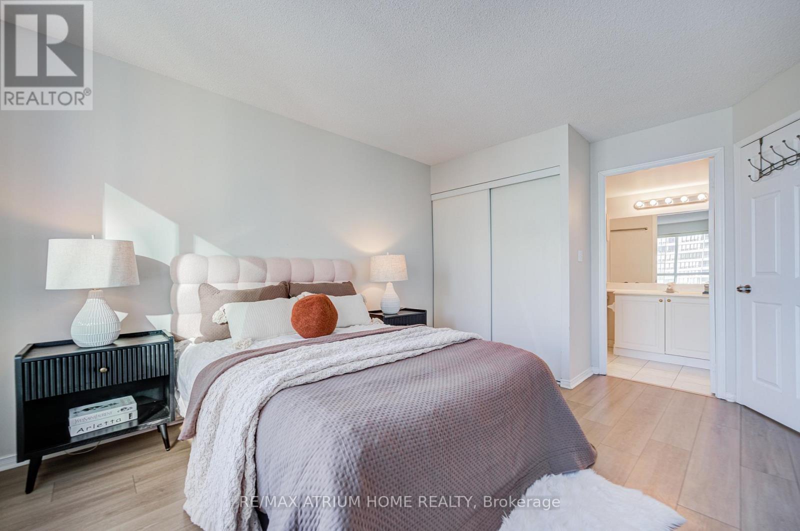1703 - 3 Pemberton Avenue, Toronto, ON - Indoor Photo Showing Bedroom