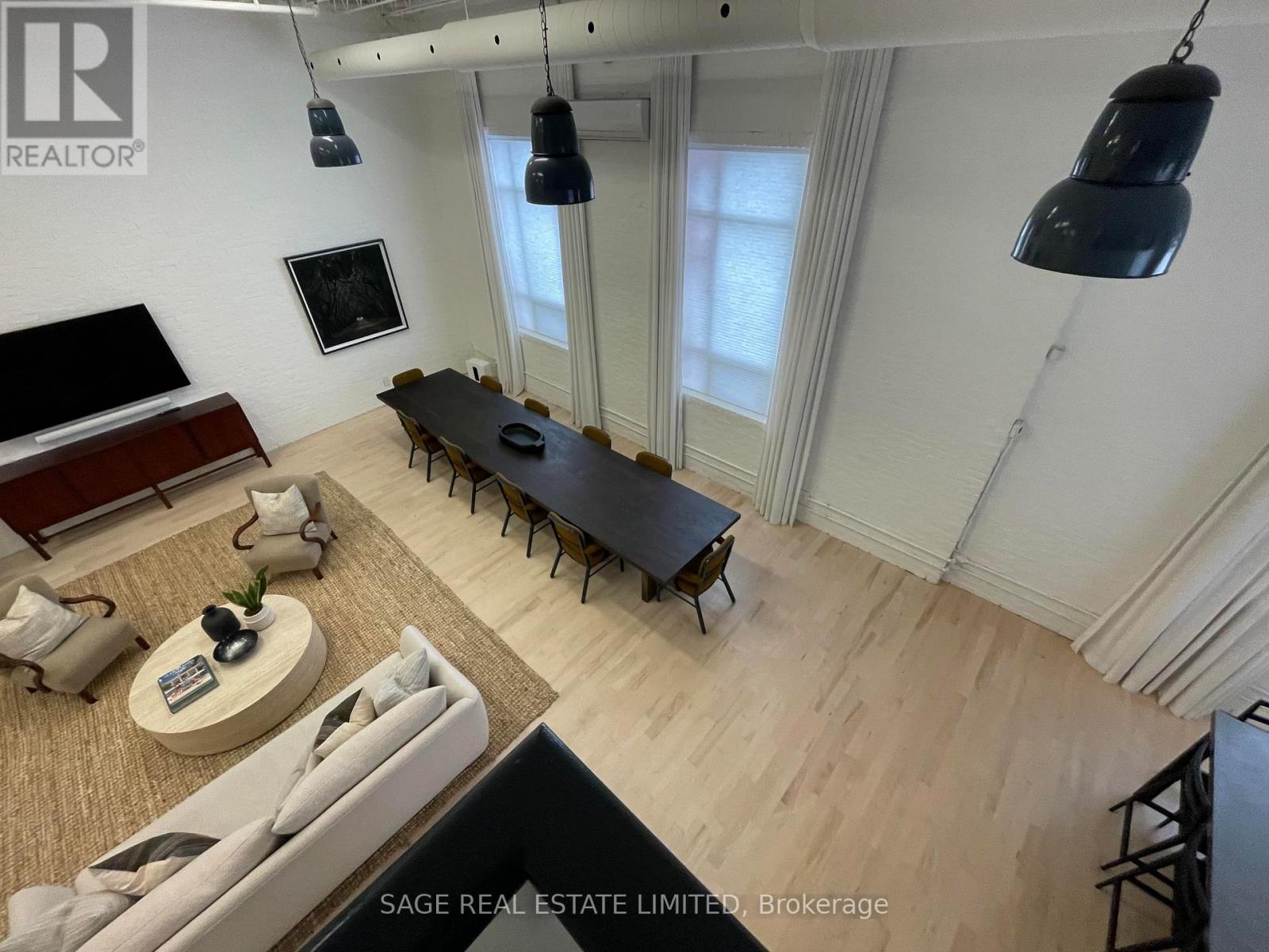 102A - 245 Carlaw Avenue, Toronto, ON - Indoor Photo Showing Other Room