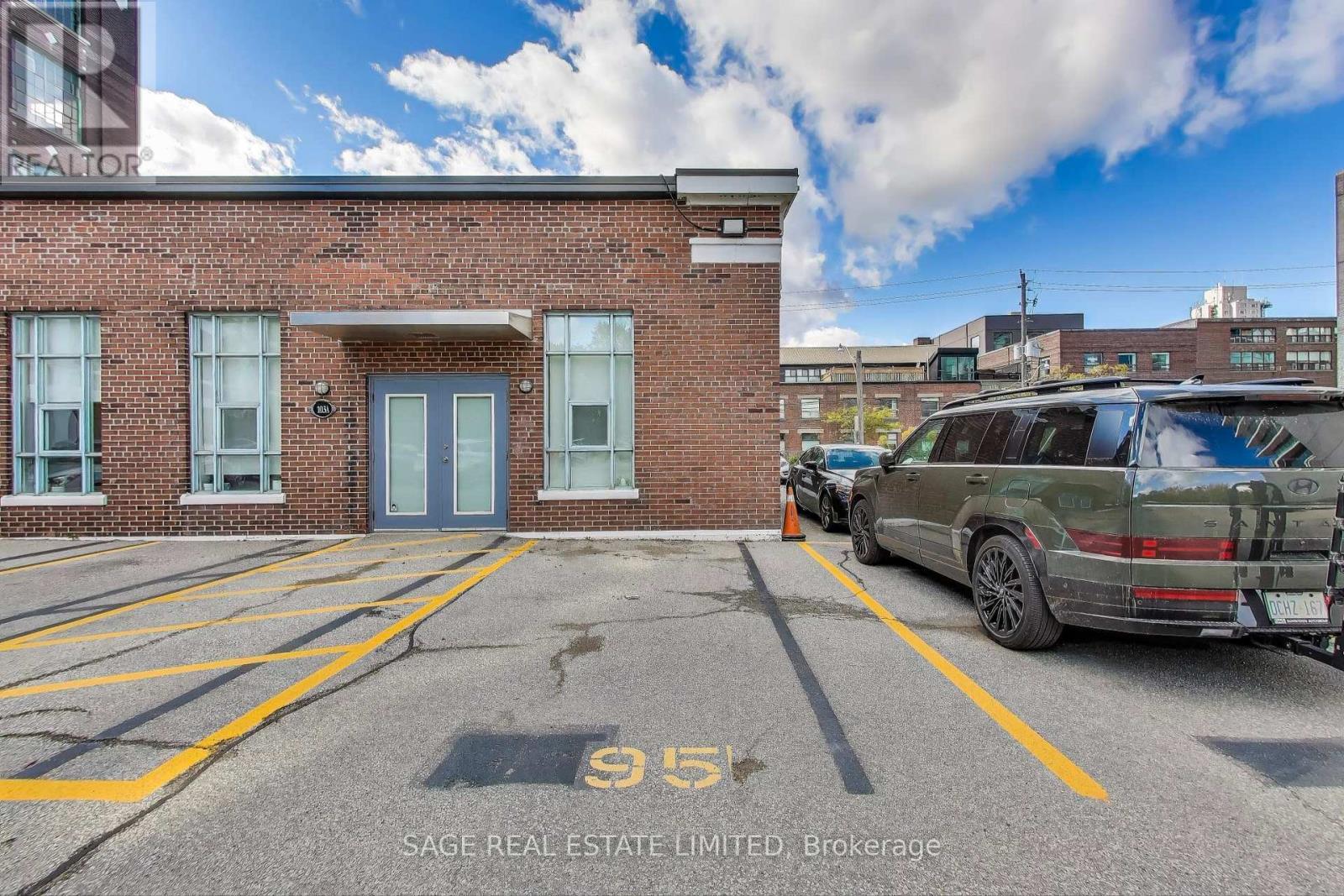 102A - 245 Carlaw Avenue, Toronto, ON - Outdoor