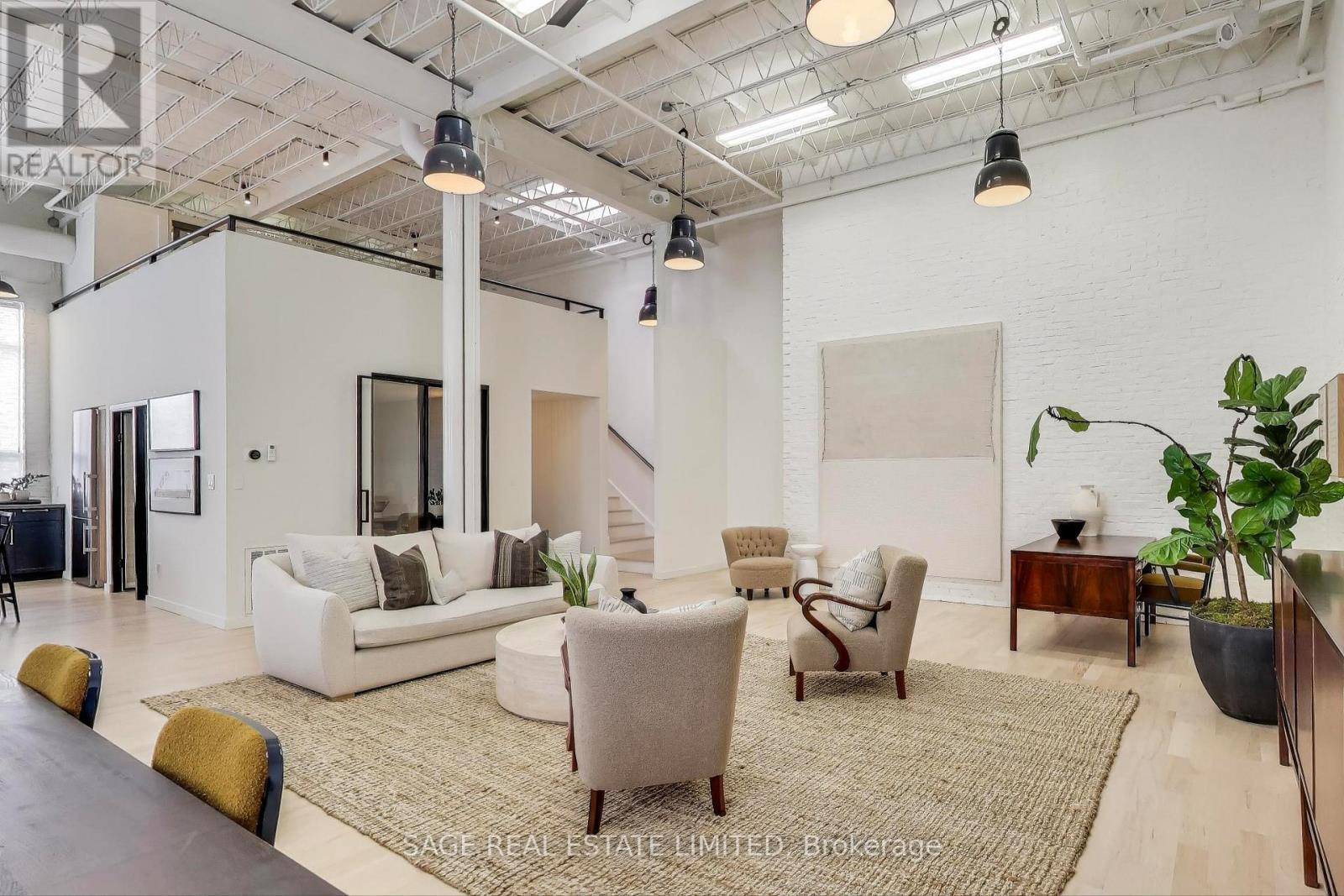 102A - 245 Carlaw Avenue, Toronto, ON - Indoor