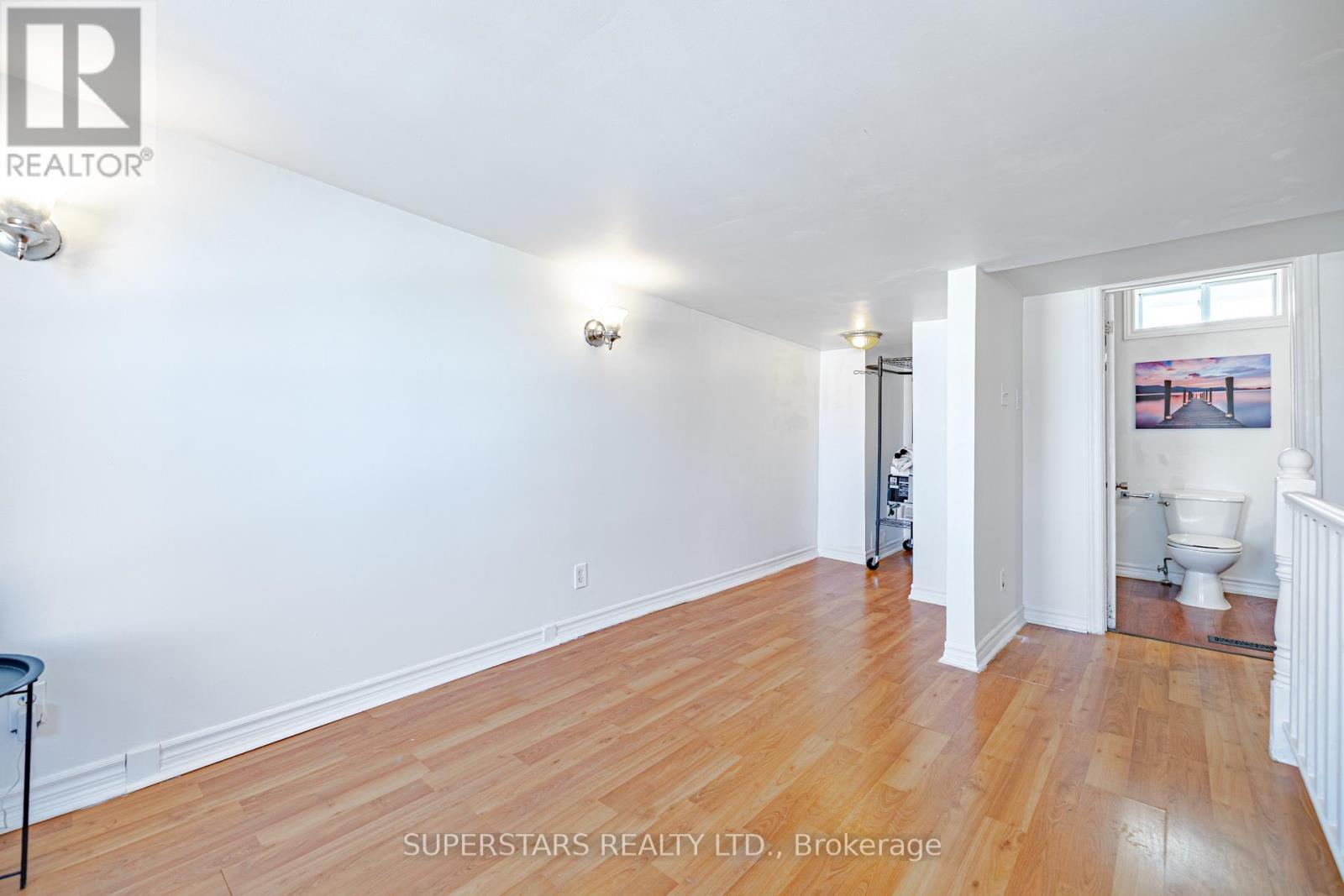 165 1/2 Olive Avenue, Oshawa, ON - Indoor Photo Showing Other Room