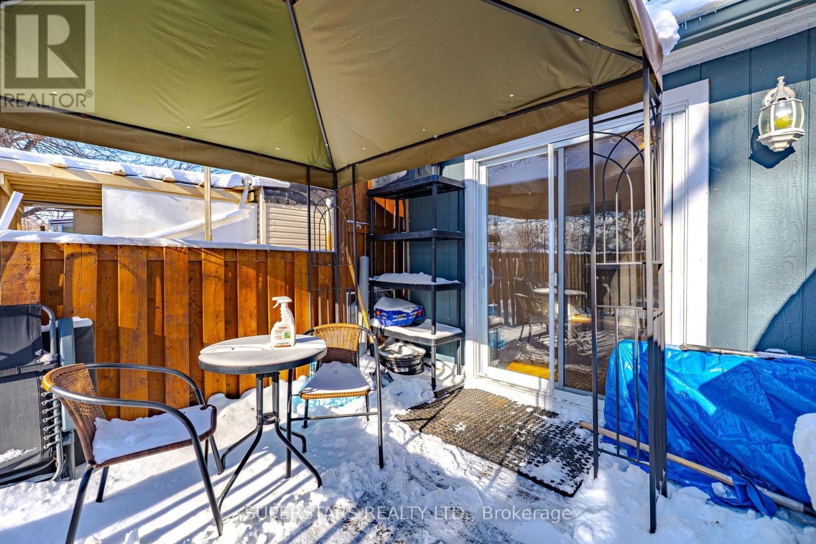 165 1/2 Olive Avenue, Oshawa, ON - Outdoor With Exterior