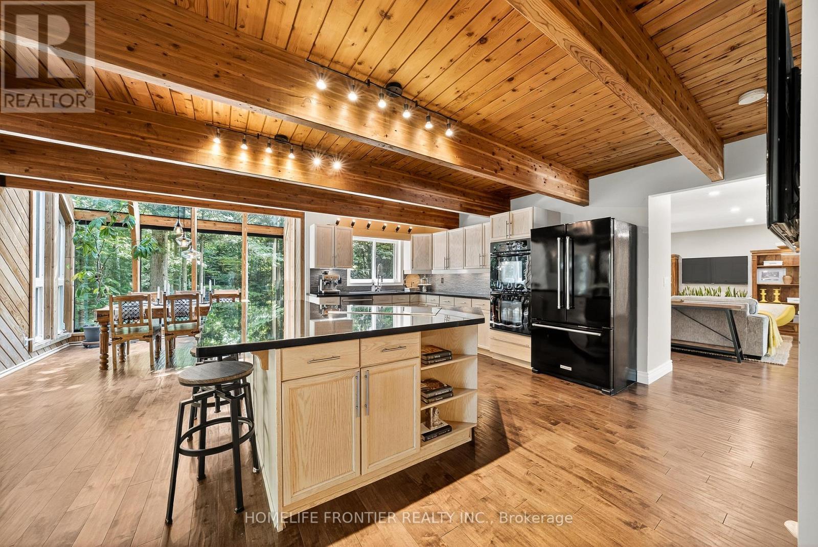 7896 6Th Line, Essa, ON - Indoor