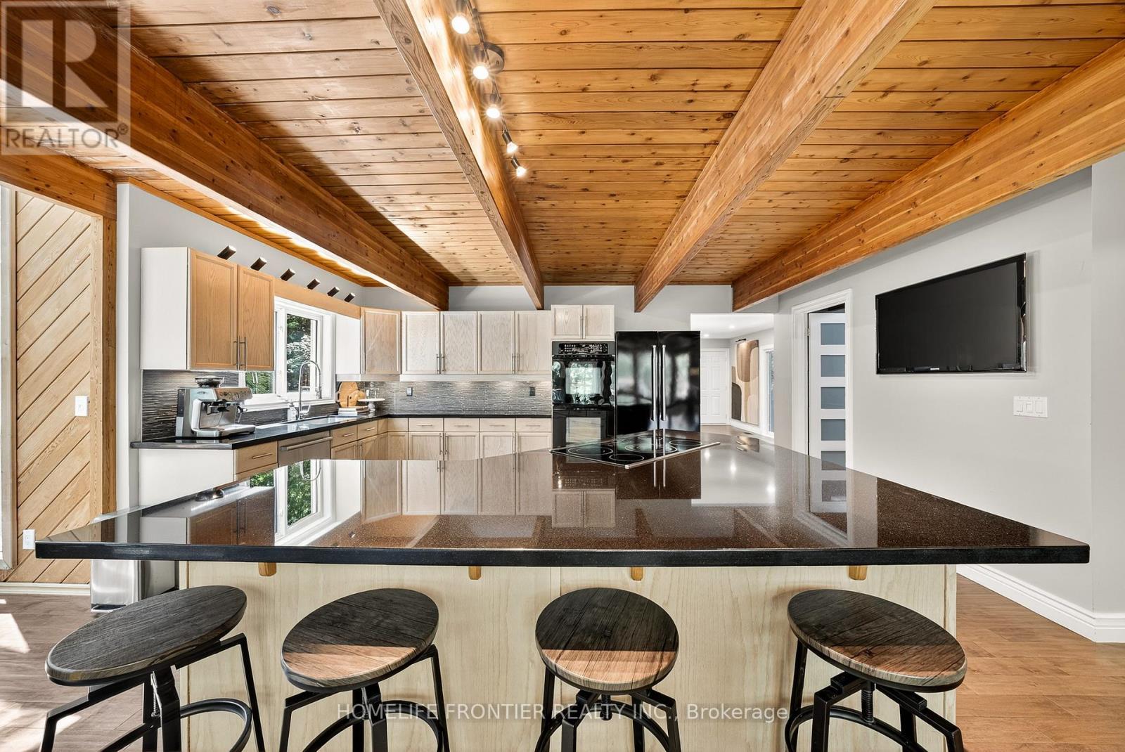 7896 6Th Line, Essa, ON - Indoor Photo Showing Other Room