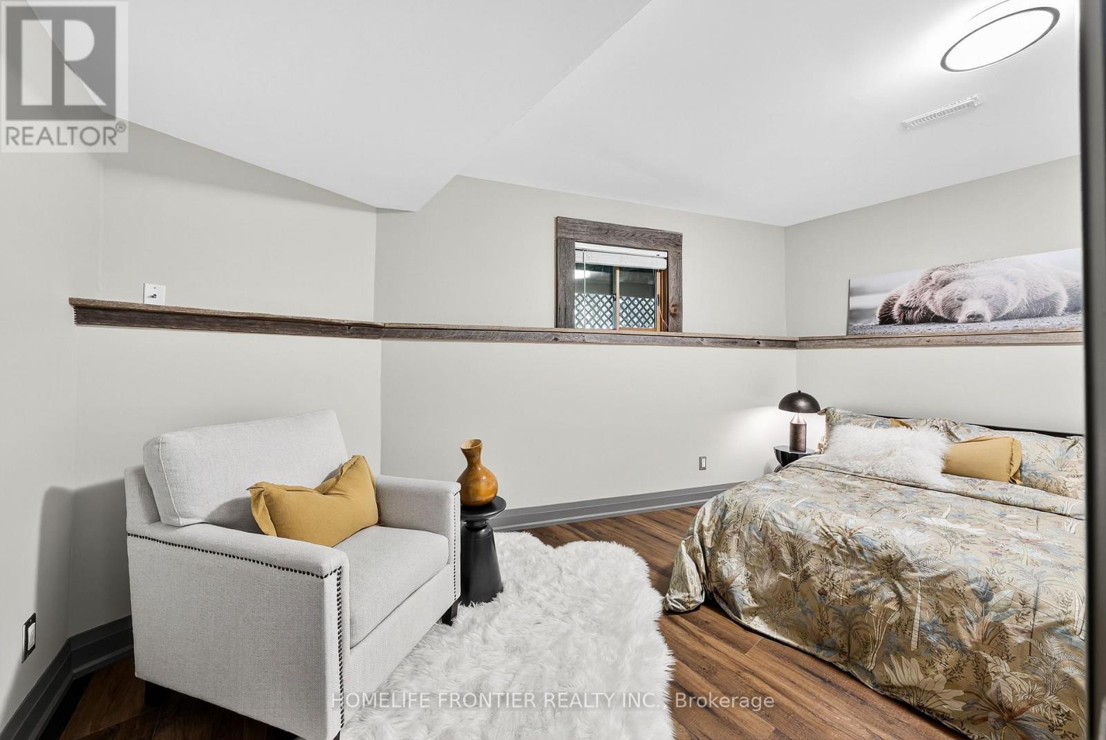 7896 6Th Line, Essa, ON - Indoor Photo Showing Bedroom