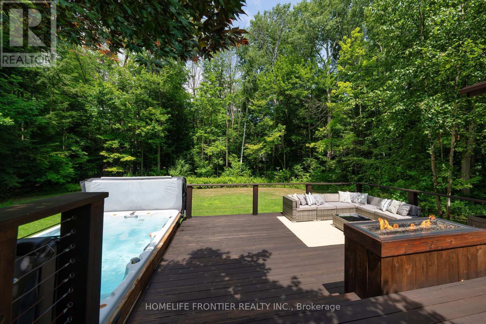 7896 6Th Line, Essa, ON - Outdoor