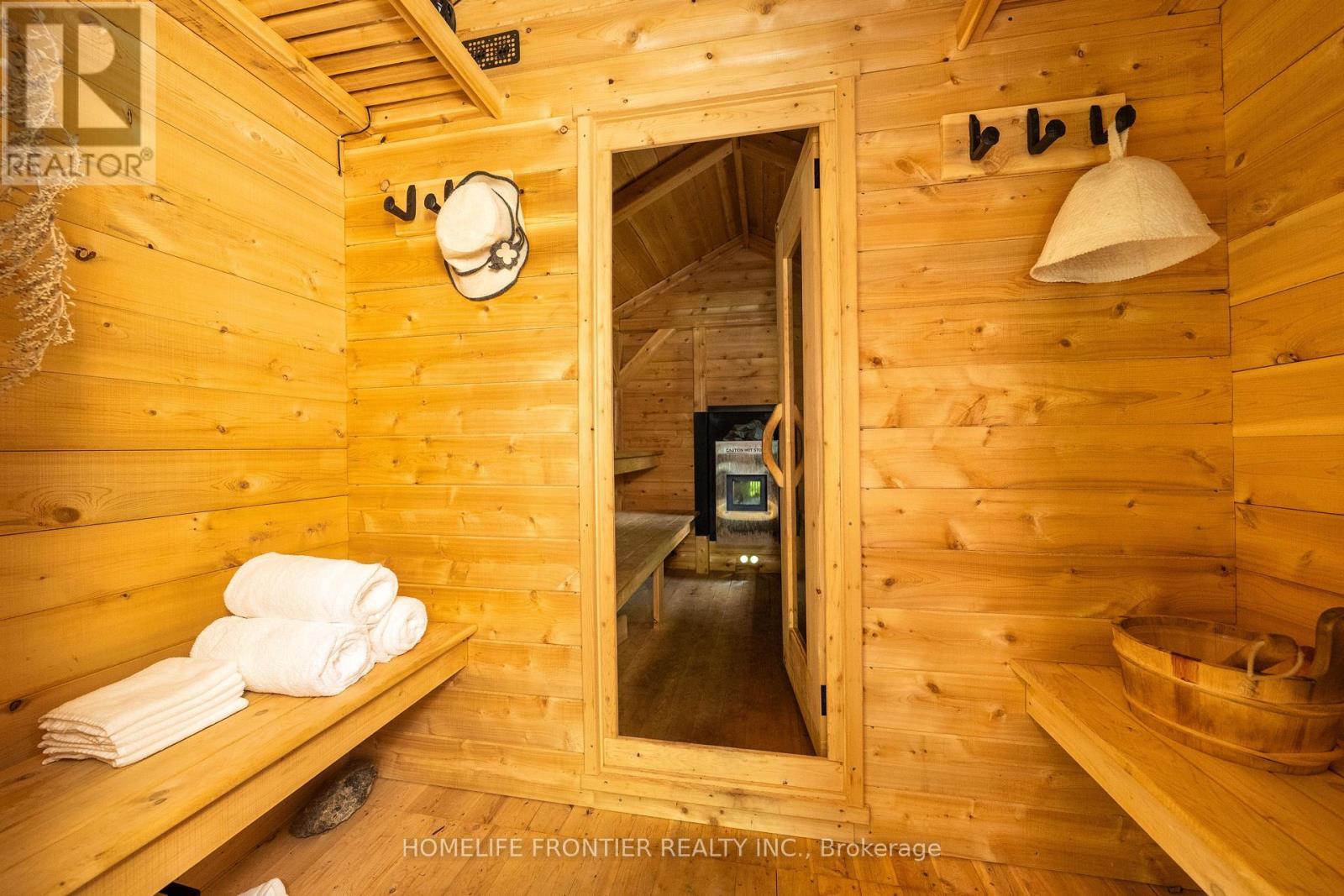 7896 6Th Line, Essa, ON - Indoor Photo Showing Other Room