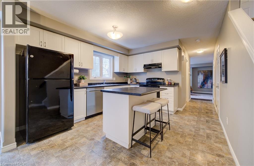 931 Glasgow Street Unit# 2B, Kitchener, ON - Indoor Photo Showing Kitchen