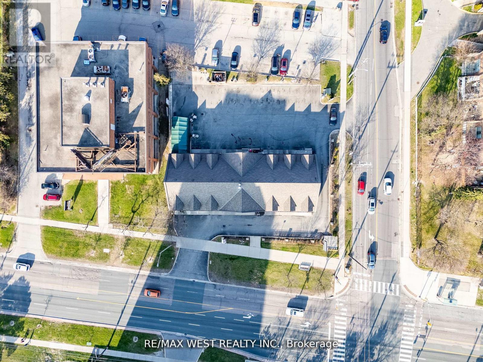 2800 Jane Street, Toronto, ON