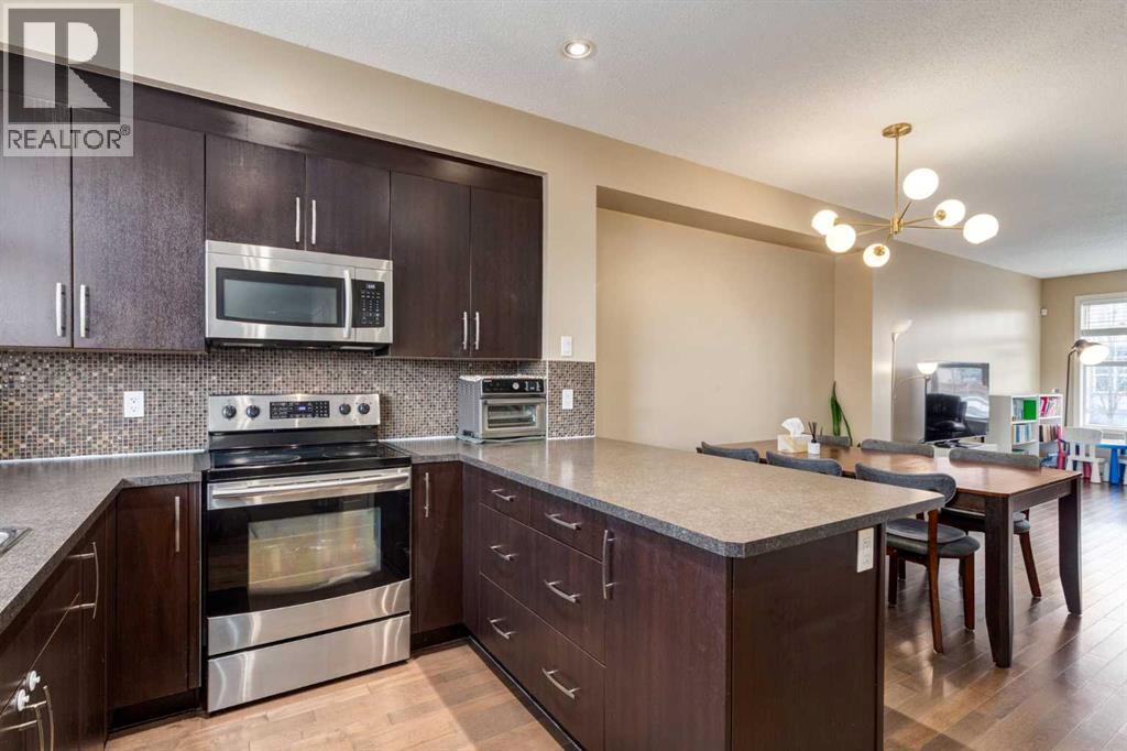152 New Brighton Grove Se, Calgary, AB - Indoor Photo Showing Kitchen With Upgraded Kitchen
