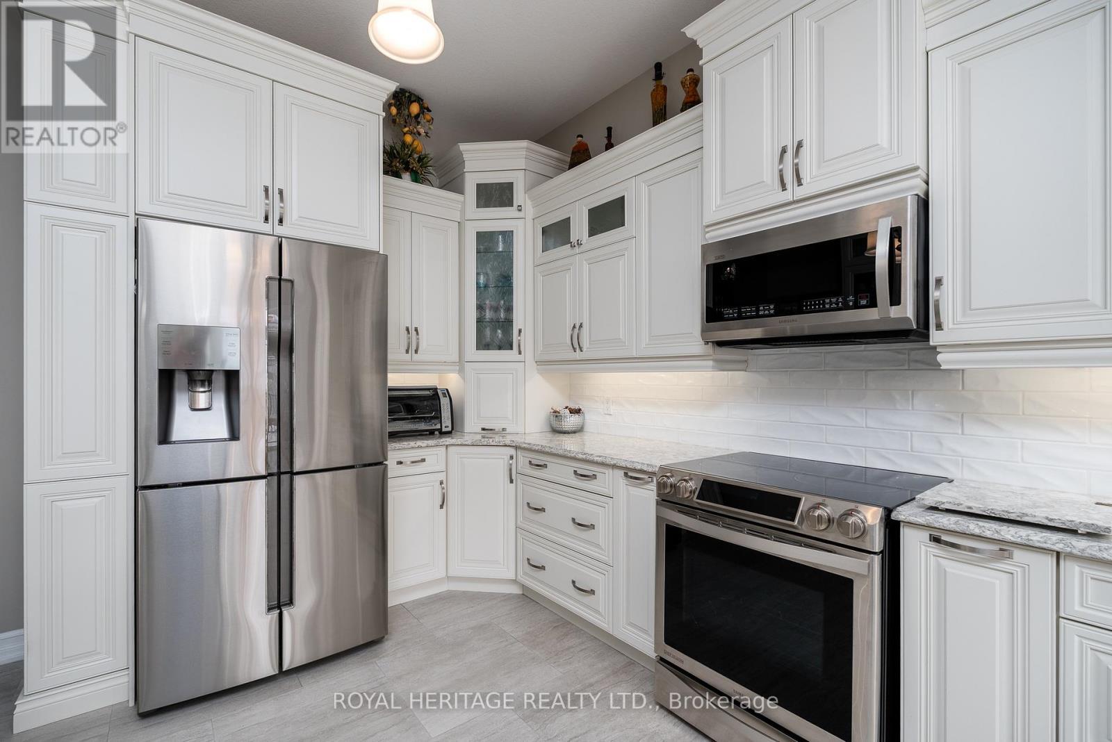 Custom Kitchen & Built in Appliances - 21564 Loyalist Parkway, Prince Edward County (Ameliasburg Ward), ON - Indoor Photo Showing Kitchen With Stainless Steel Kitchen With Upgraded Kitchen