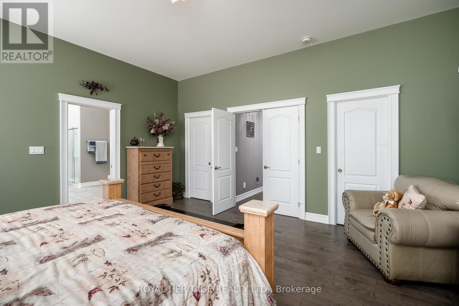 2 Walk In Closets - 21564 Loyalist Parkway, Prince Edward County (Ameliasburg Ward), ON - Indoor Photo Showing Bedroom