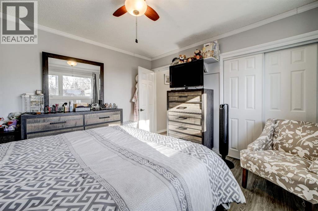 Master Bedroom - 1510 12 Avenue N, Lethbridge, AB - Indoor Photo Showing Bedroom