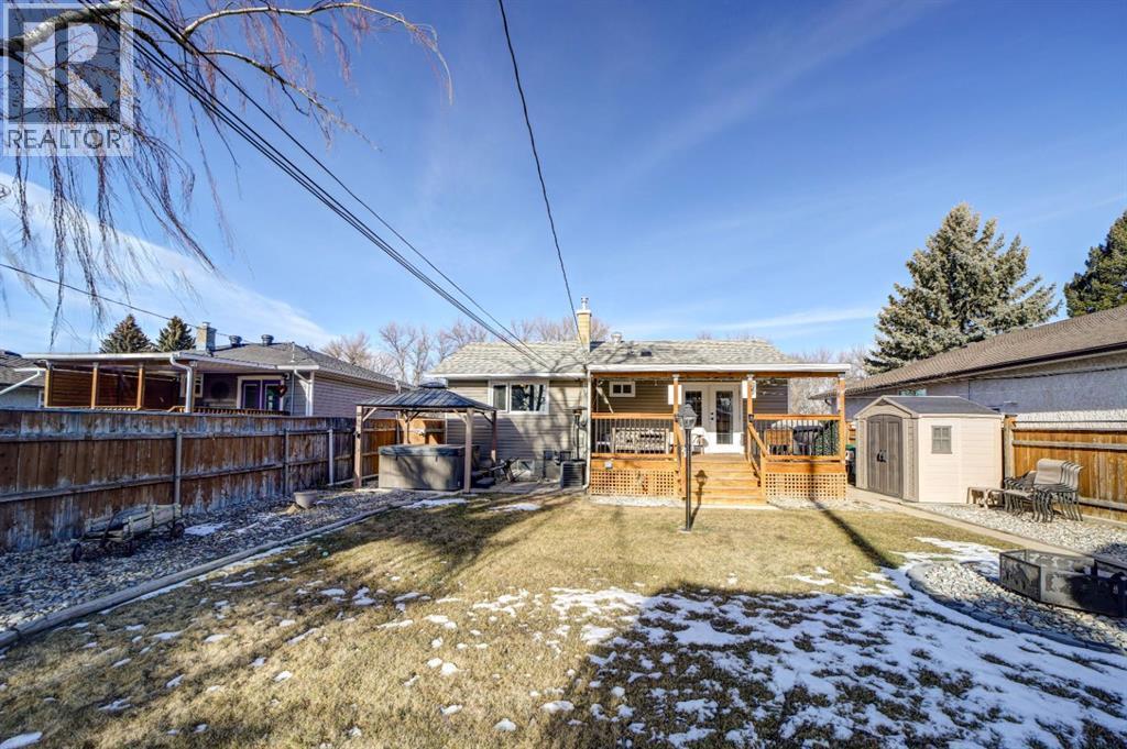 Large Backyard - 1510 12 Avenue N, Lethbridge, AB - Outdoor