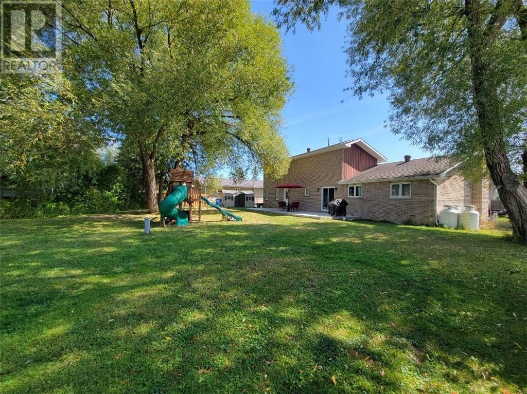 18 St Jean, Hagar, ON - Outdoor