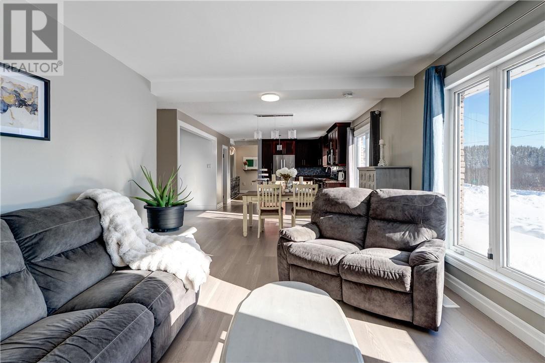 18 St Jean, Hagar, ON - Indoor Photo Showing Living Room