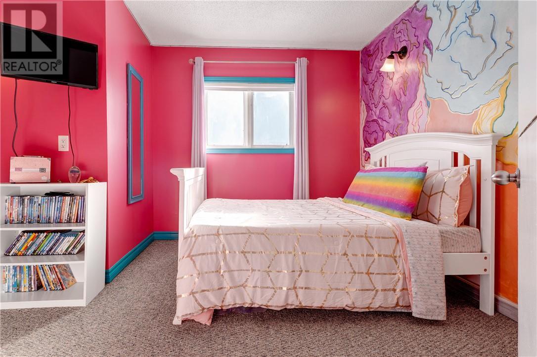 18 St Jean, Hagar, ON - Indoor Photo Showing Bedroom