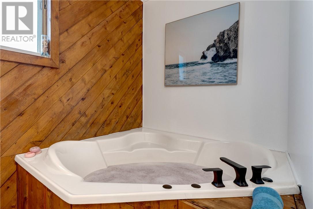 18 St Jean, Hagar, ON - Indoor Photo Showing Bathroom