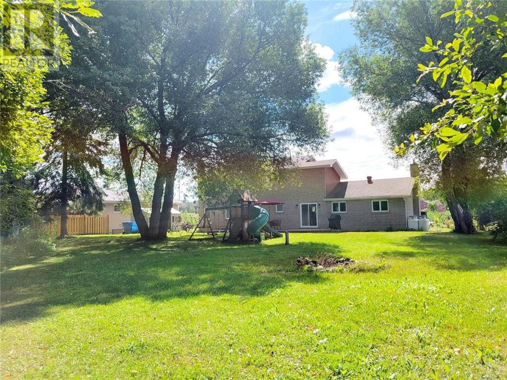 18 St Jean, Hagar, ON - Outdoor