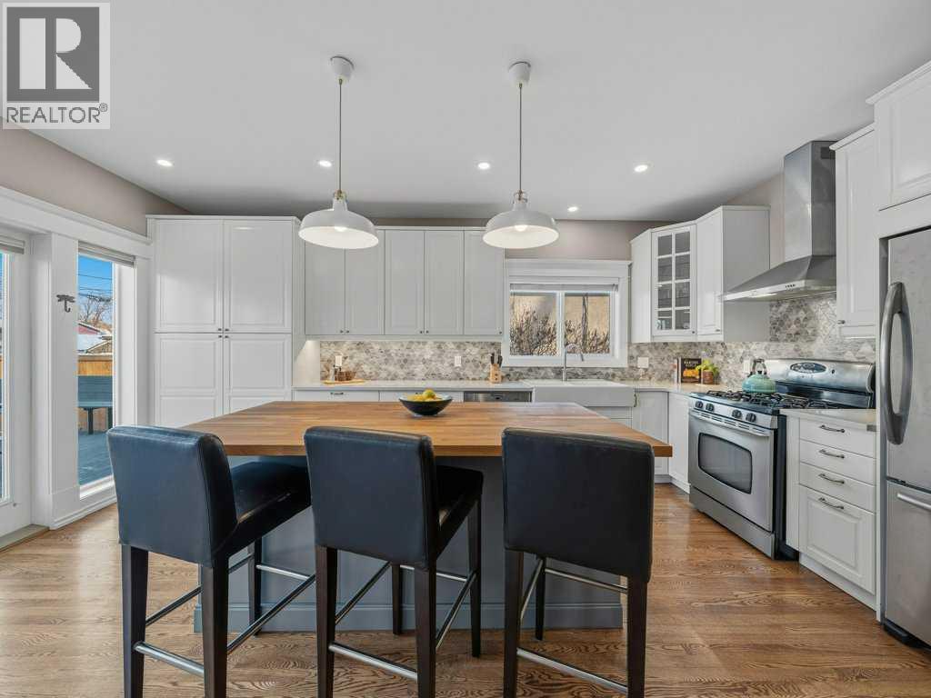 250 23 Avenue Ne, Calgary, AB - Indoor