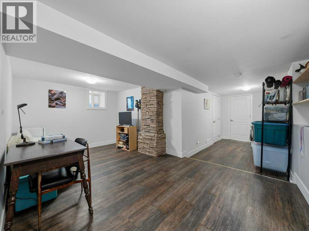 250 23 Avenue Ne, Calgary, AB - Indoor