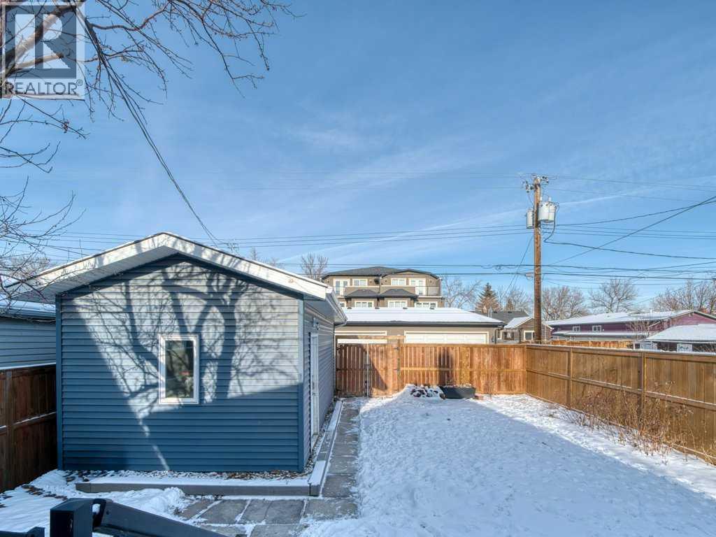 250 23 Avenue Ne, Calgary, AB - Outdoor