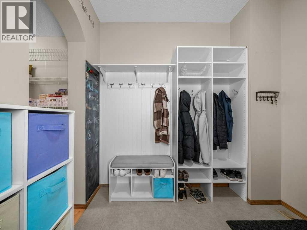 108 Pantego Rise Nw, Calgary, AB - Indoor