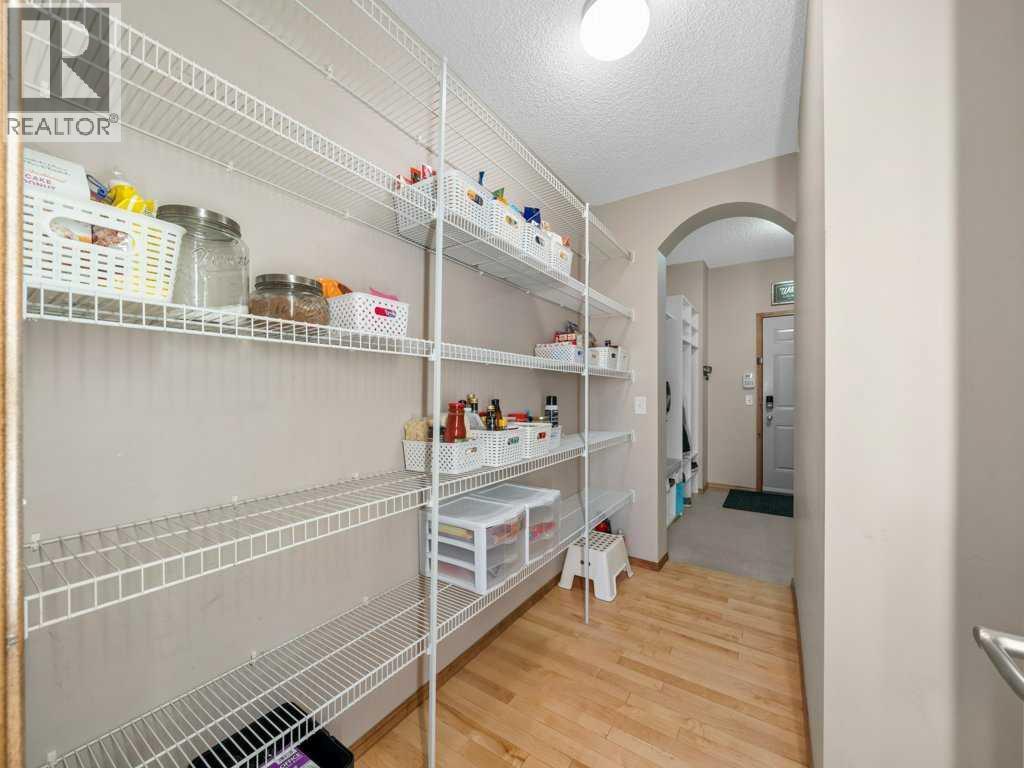 108 Pantego Rise Nw, Calgary, AB - Indoor