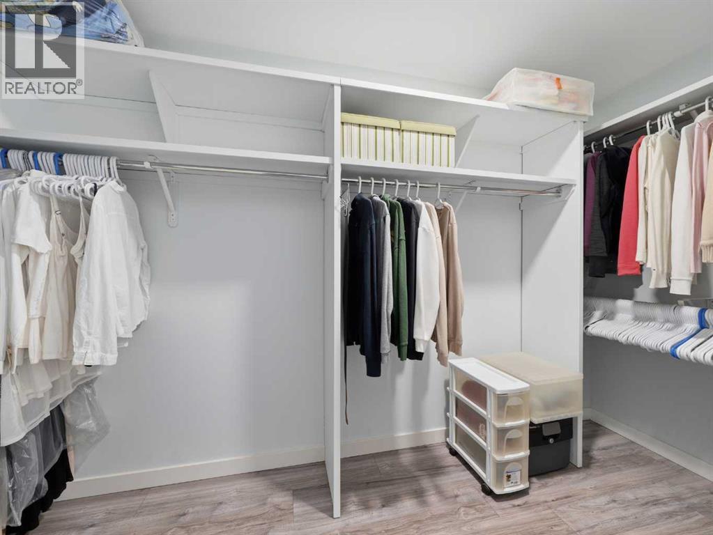 109 Somerset Close Sw, Calgary, AB - Indoor With Storage