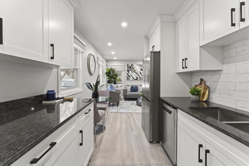 2244 Parent, Windsor, ON