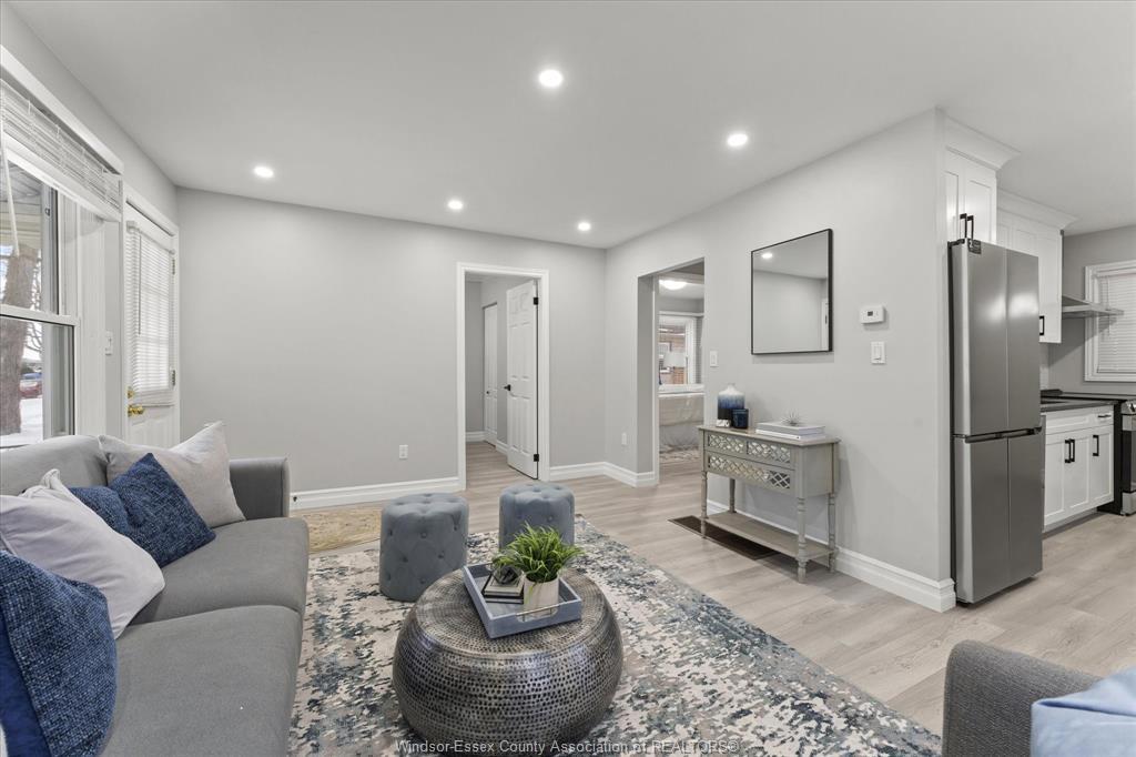 2244 Parent, Windsor, ON