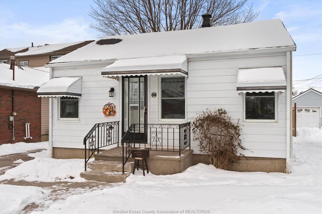 2244 Parent, Windsor, ON