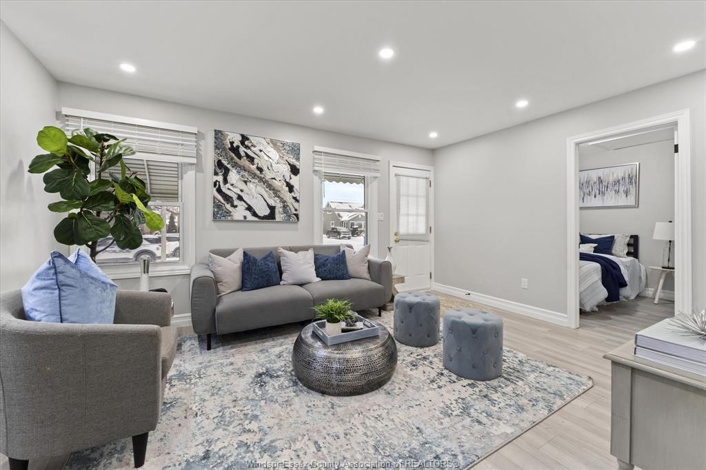 2244 Parent, Windsor, ON