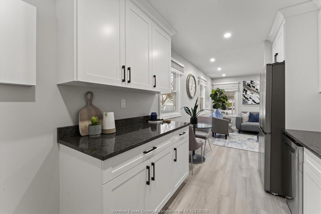 2244 Parent, Windsor, ON