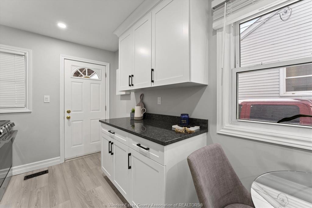 2244 Parent, Windsor, ON