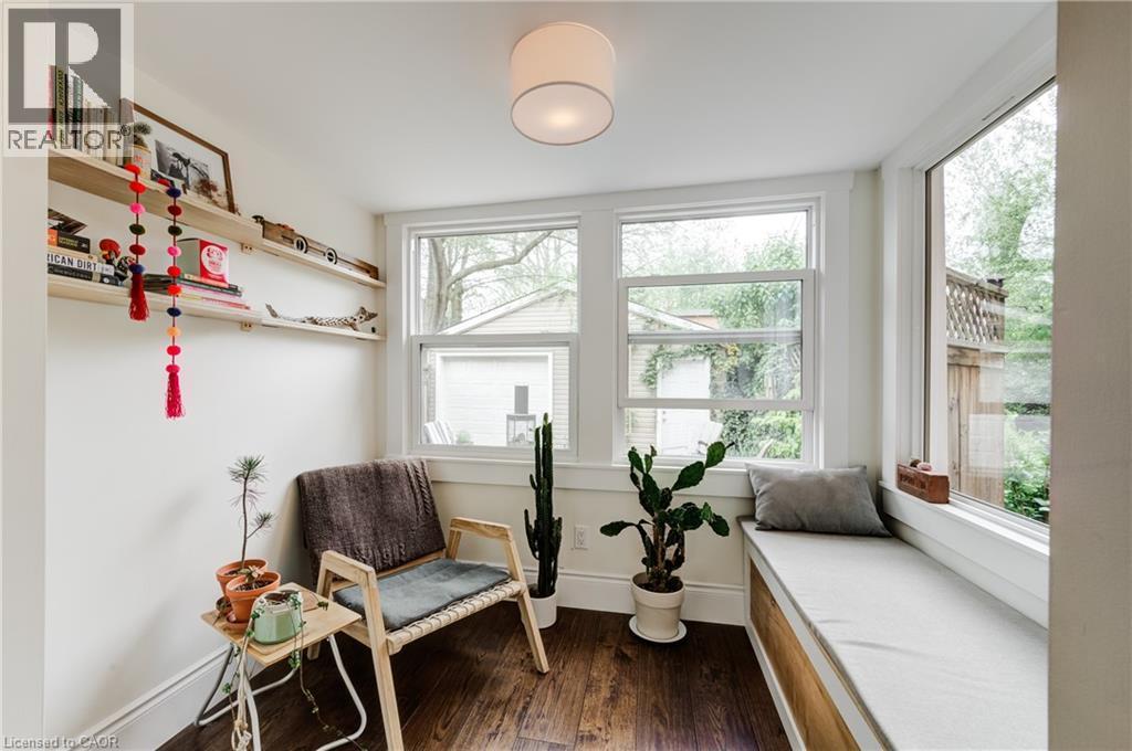 97 Gladstone Avenue, Hamilton, ON - Indoor Photo Showing Other Room