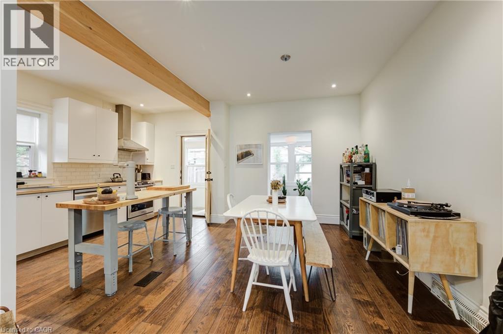 97 Gladstone Avenue, Hamilton, ON - Indoor Photo Showing Other Room