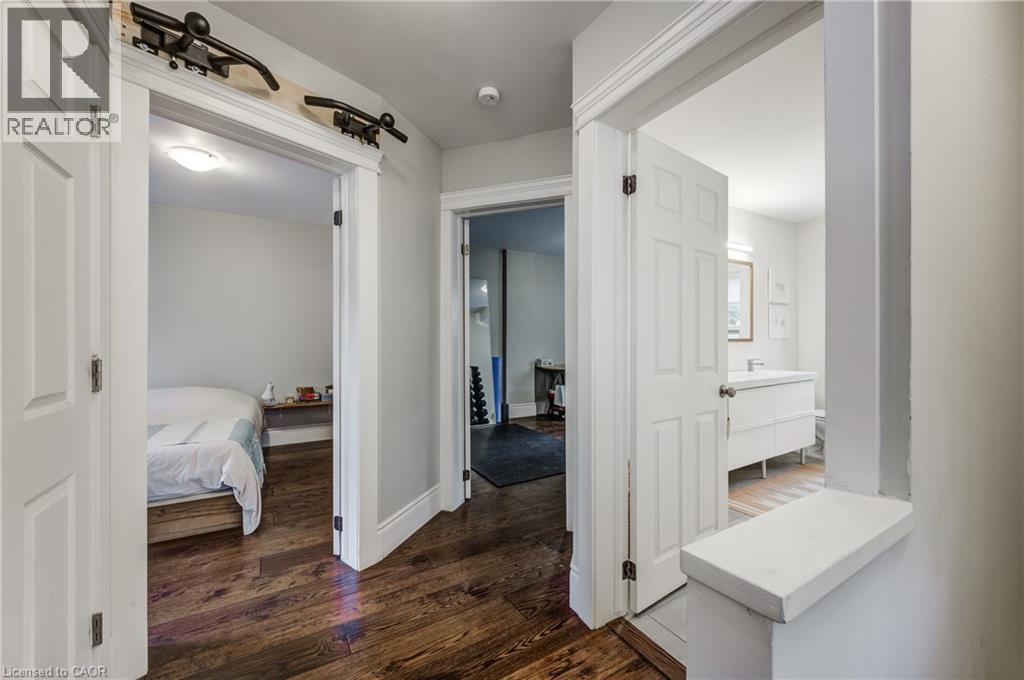 97 Gladstone Avenue, Hamilton, ON - Indoor Photo Showing Other Room