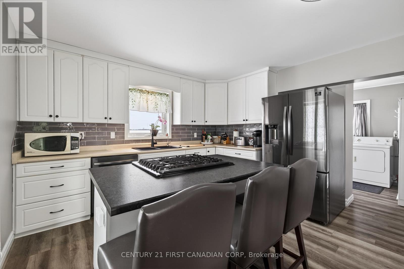 Kitchen - 20385 Port Road, Chatham-Kent (Raleigh), ON - Indoor Photo Showing Kitchen