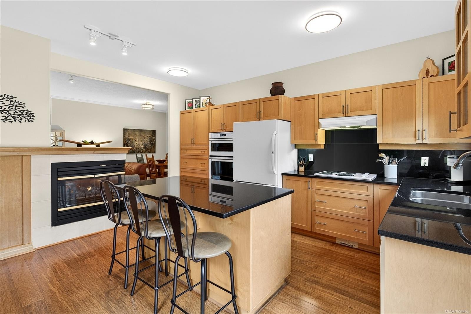 5-2235 Harbour Rd, Sidney, BC