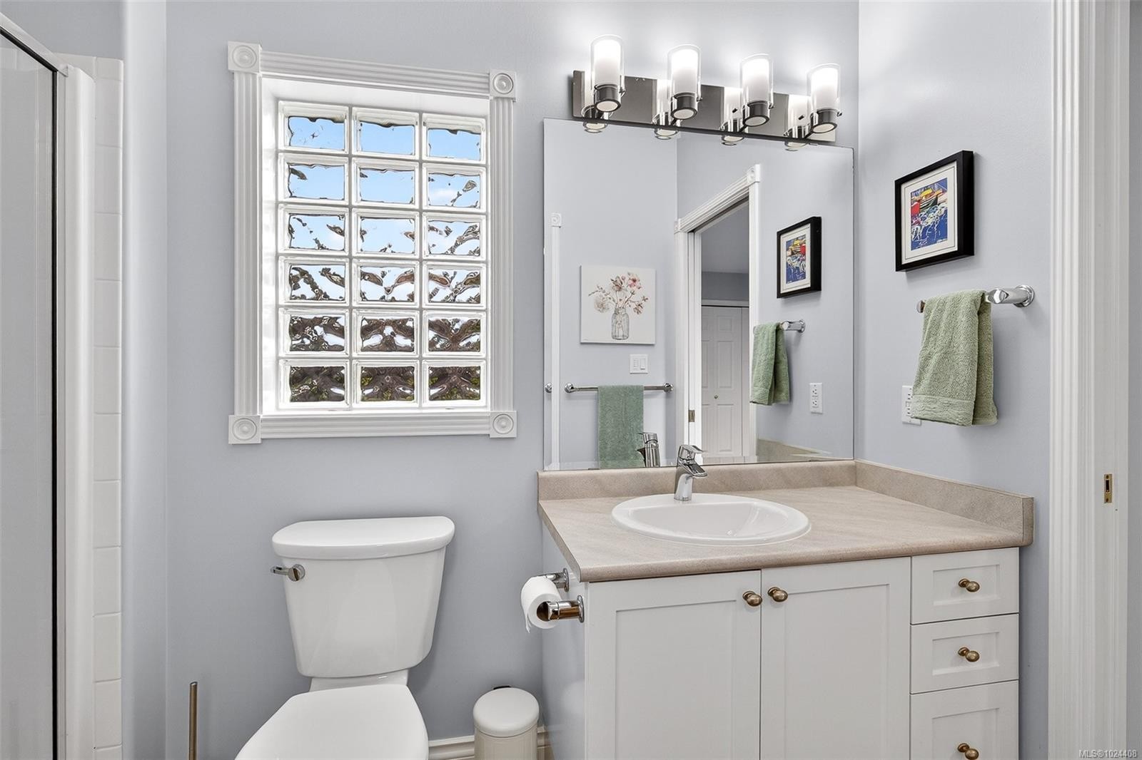 5-2235 Harbour Rd, Sidney, BC