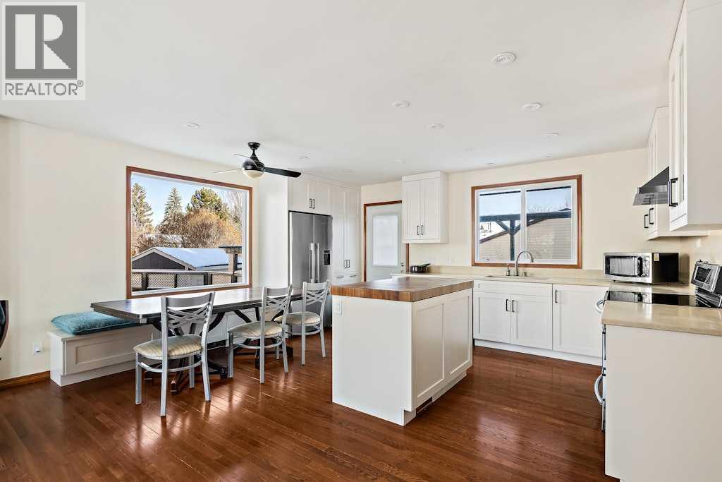 108 Lynnbrook Bay Se, Calgary, AB - Indoor