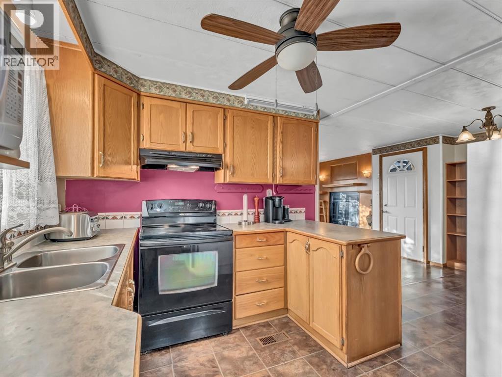 93, 4000 13 Avenue Se, Medicine Hat, AB