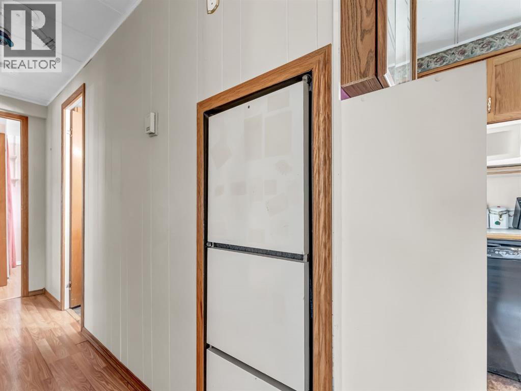 93, 4000 13 Avenue Se, Medicine Hat, AB