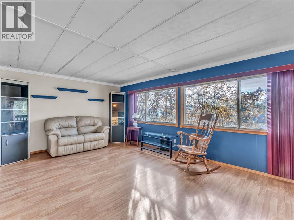 93, 4000 13 Avenue Se, Medicine Hat, AB