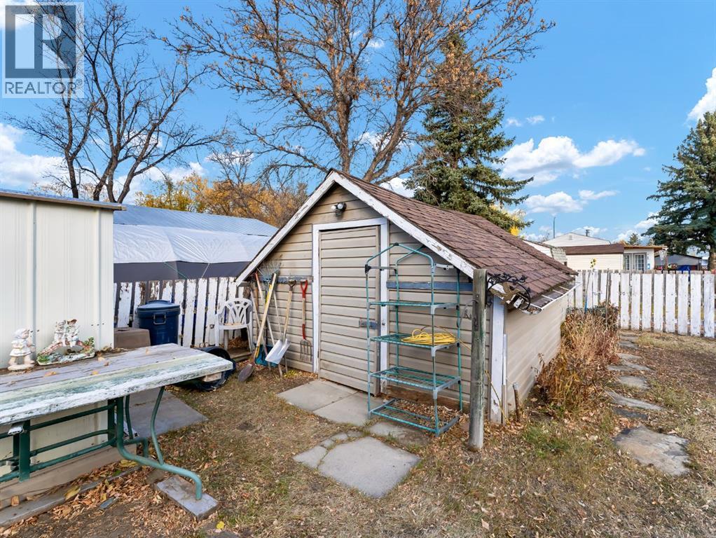 93, 4000 13 Avenue Se, Medicine Hat, AB