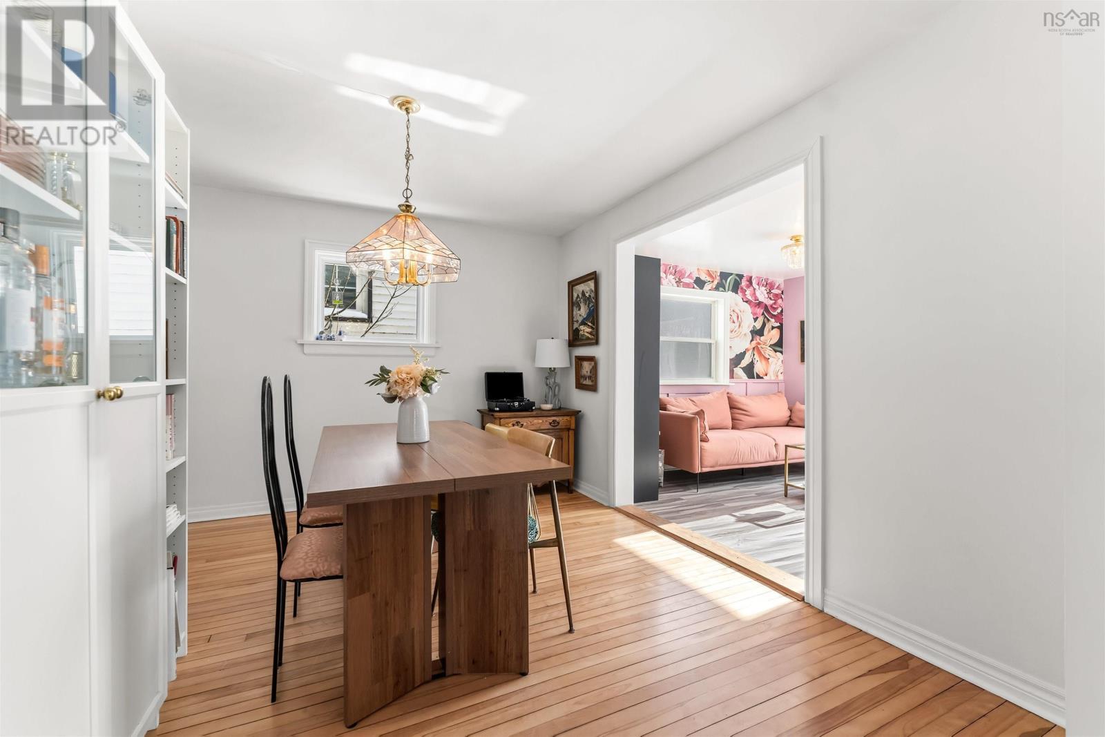 332 Portland Street, Dartmouth, NS - Indoor Photo Showing Dining Room