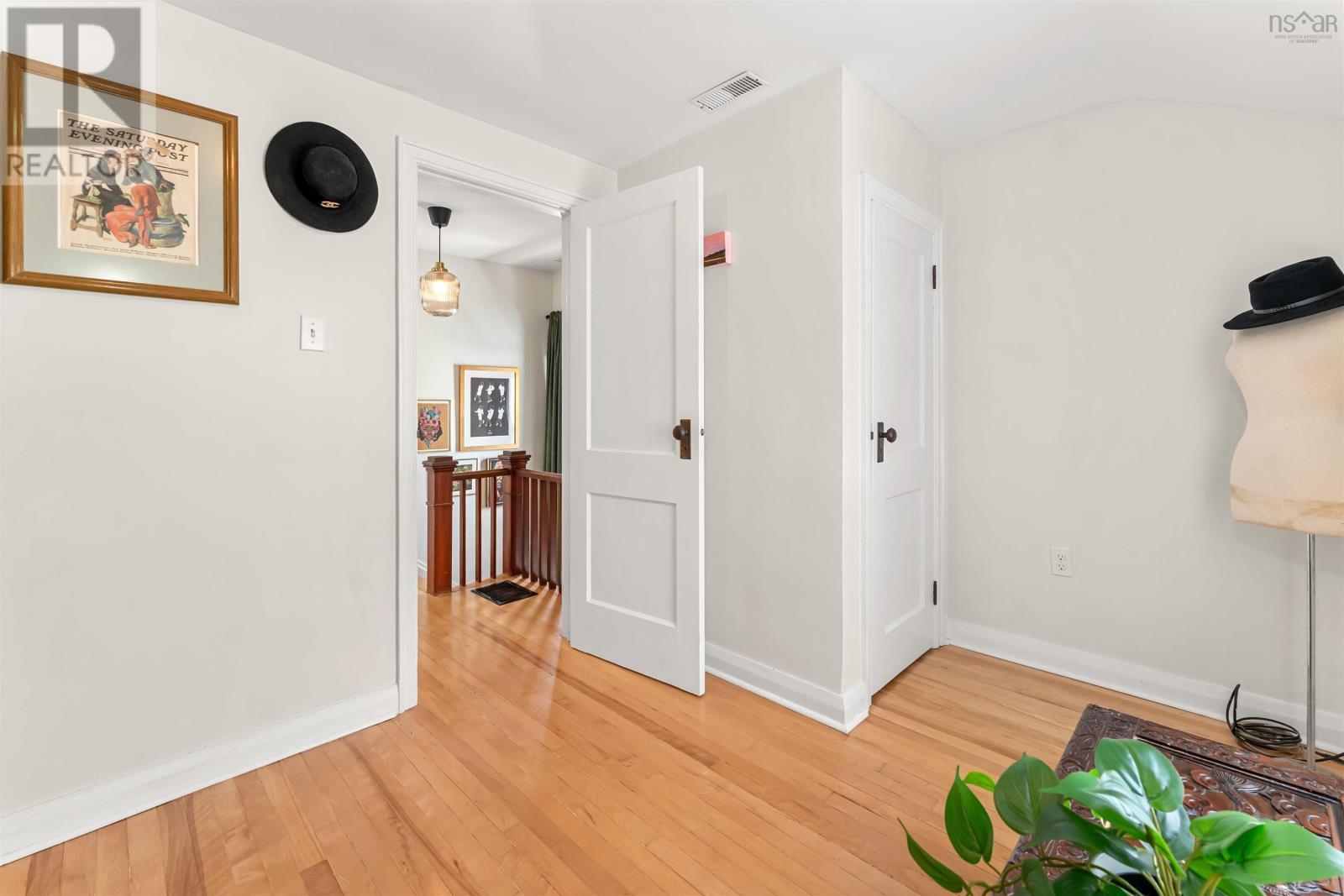 332 Portland Street, Dartmouth, NS - Indoor Photo Showing Other Room