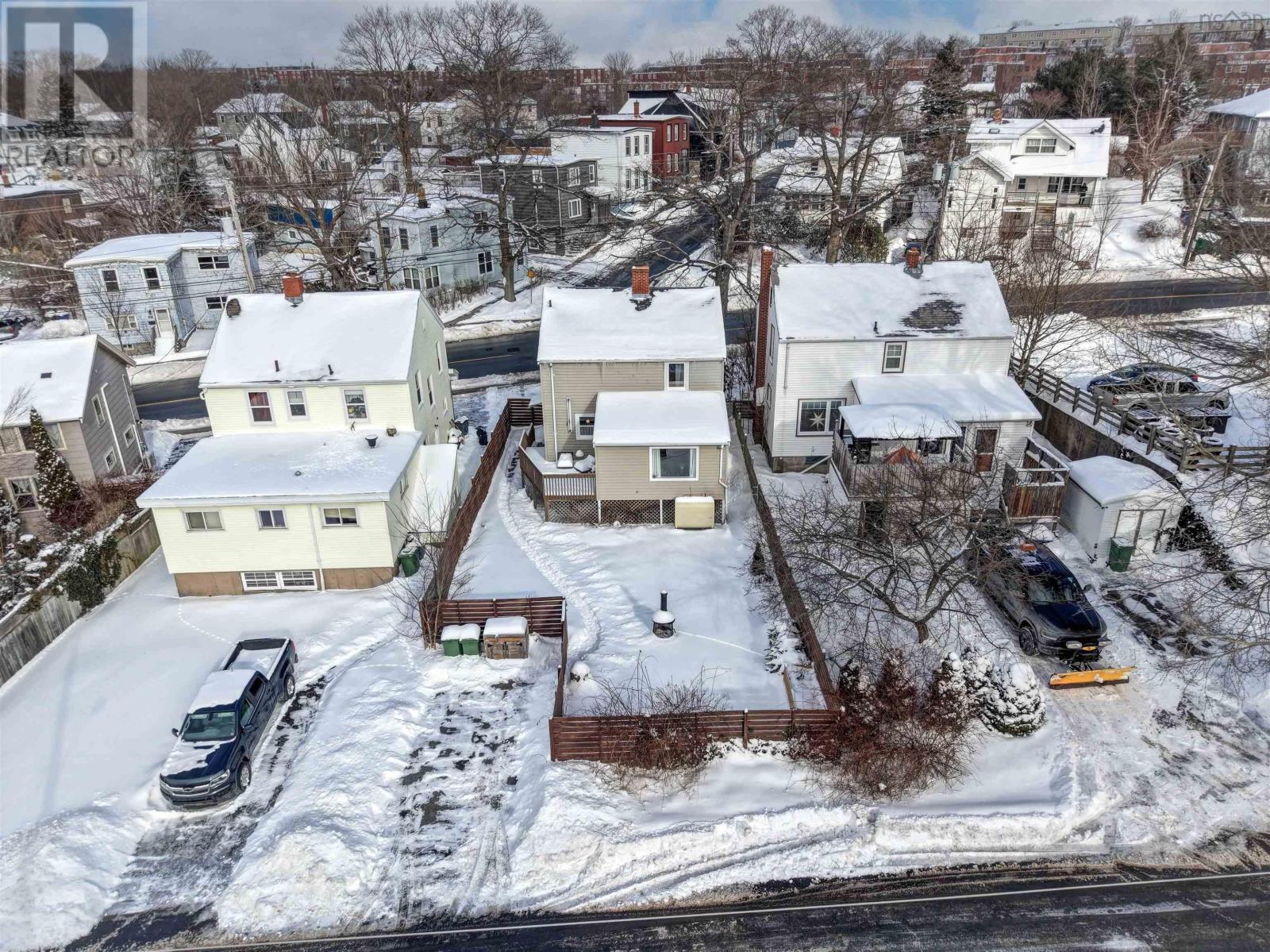 332 Portland Street, Dartmouth, NS - Outdoor