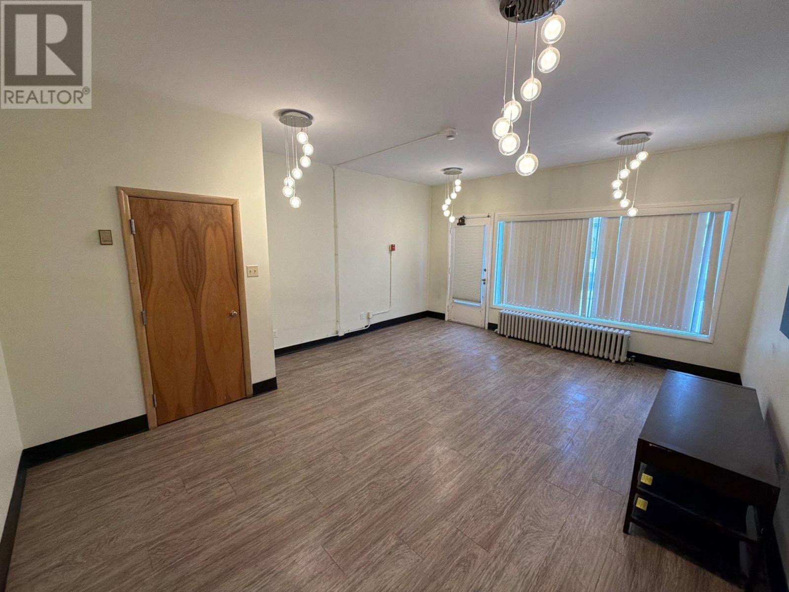 2016 Walsh St E, Thunder Bay, ON